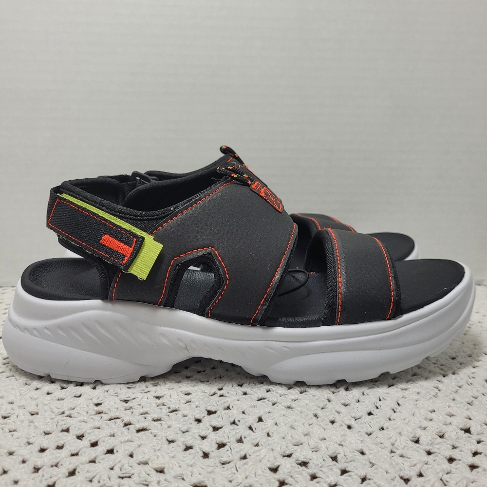 AVIA Women’s Black Sandals NWT 11